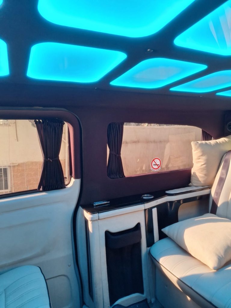 Interior right — Mercedes-Benz Vito Tourer