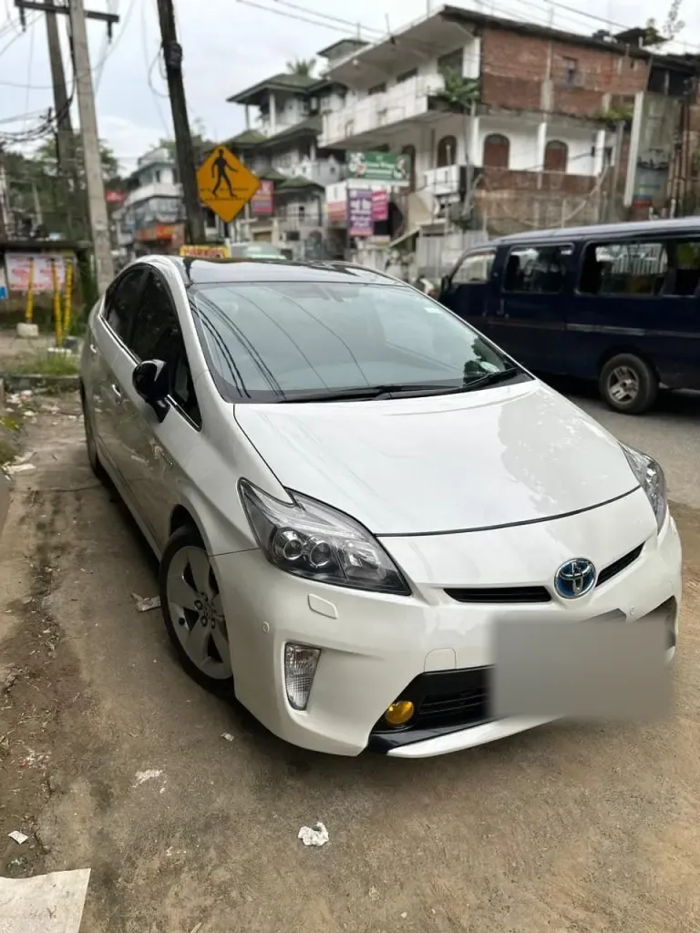 Right side — Toyota Prius
