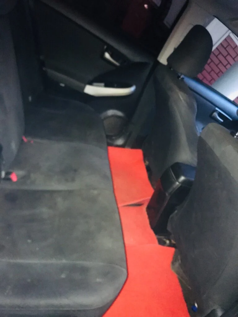 Interior right — Toyota Prius