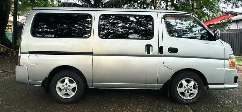 Right side — NISSAN E25