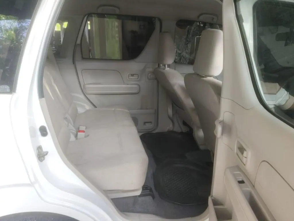 Interior right — Suzuki Fx