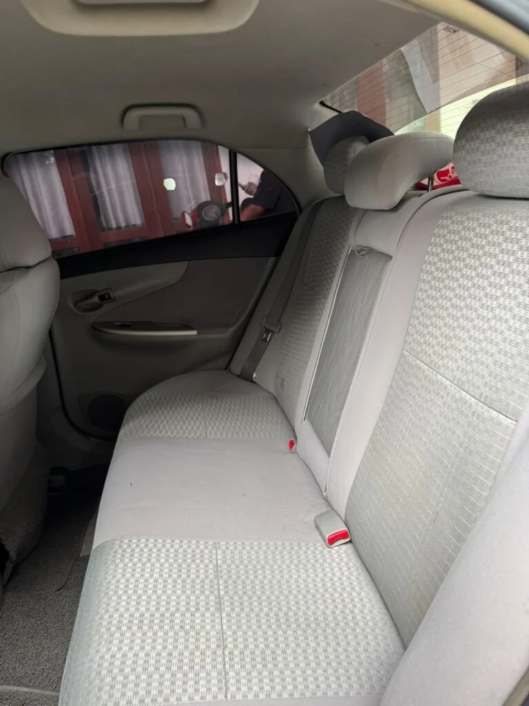 Passenger cabin — Toyota Axio