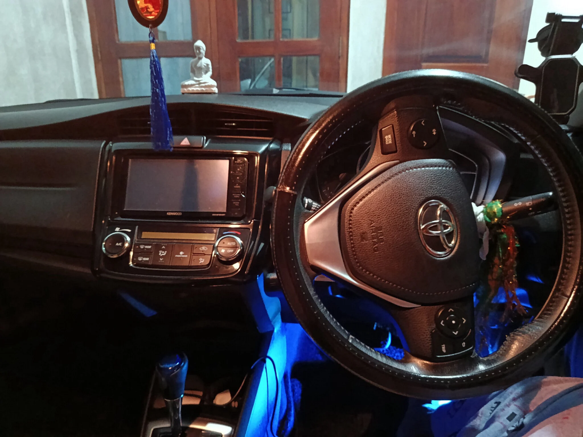Dashboard — toyota axio