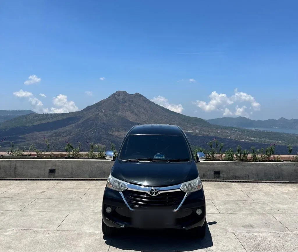 Avanza Mpv photo 1