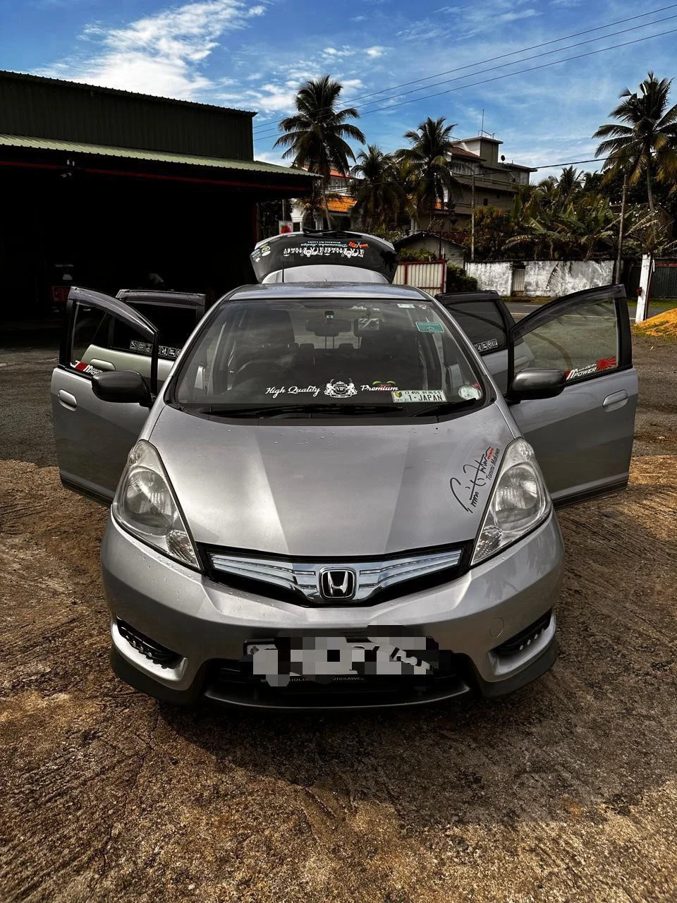 Front — HONDA shattle