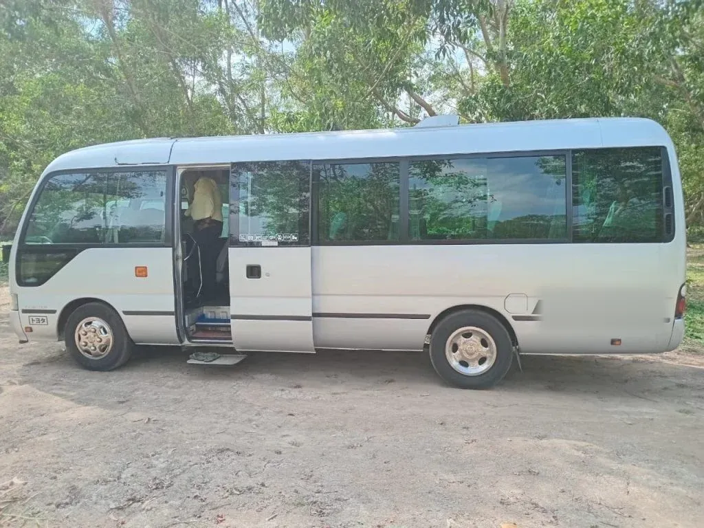 Left side — Toyota Bus