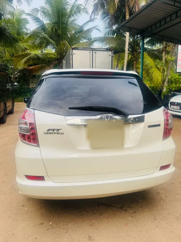 Rear — Honda Fit Shuttle