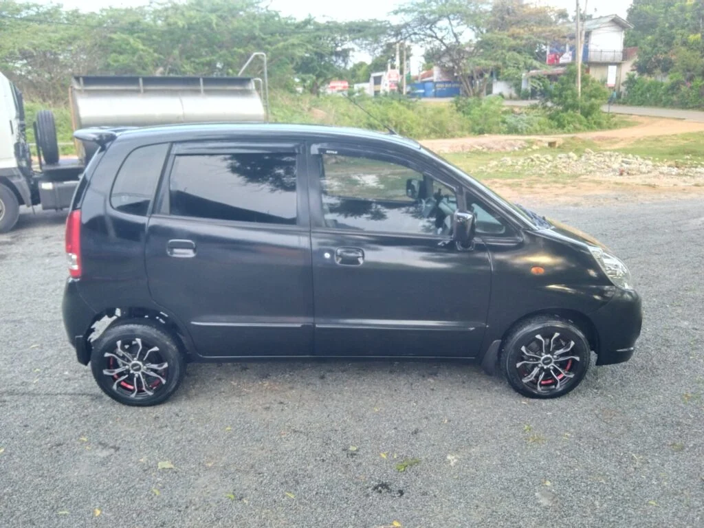 Right side — Suzuki Suzuki Estilo