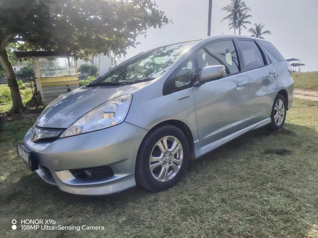 Left side — Honda Shuttle
