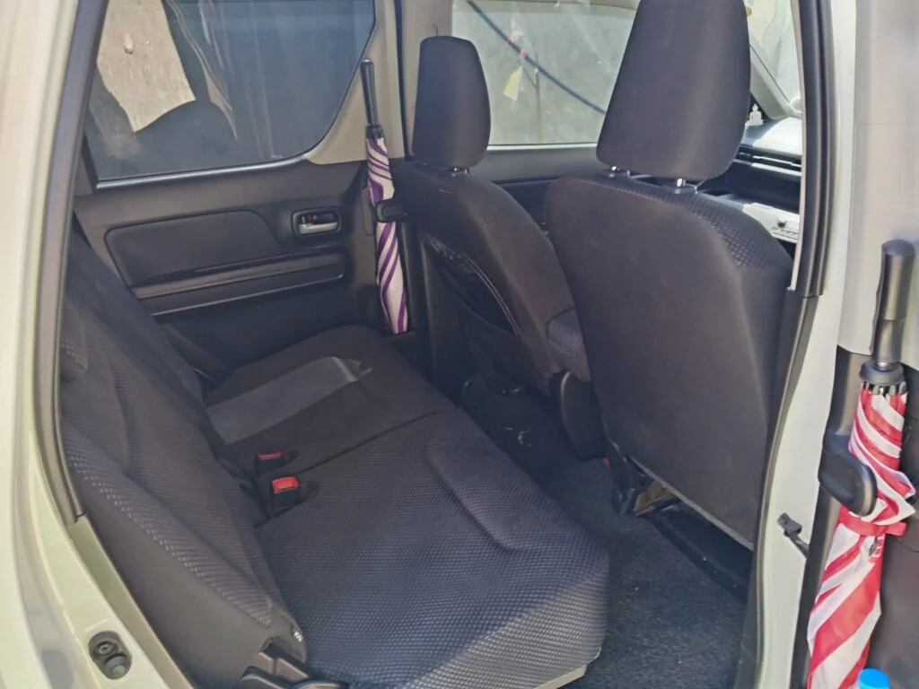 Passenger cabin — Suzuki MH55s