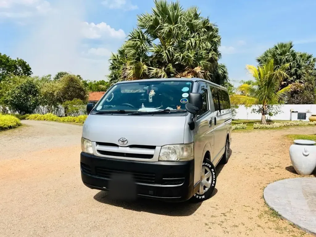 Front — Toyota KDH Super GL