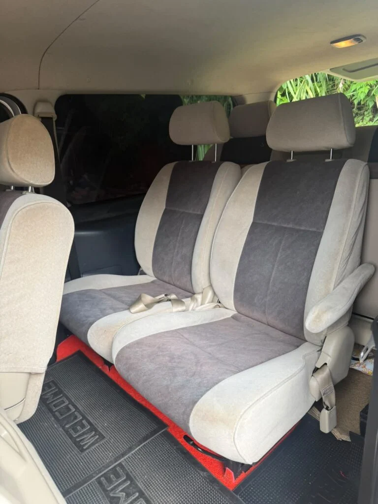 Passenger cabin — Toyota Kdh flat roof