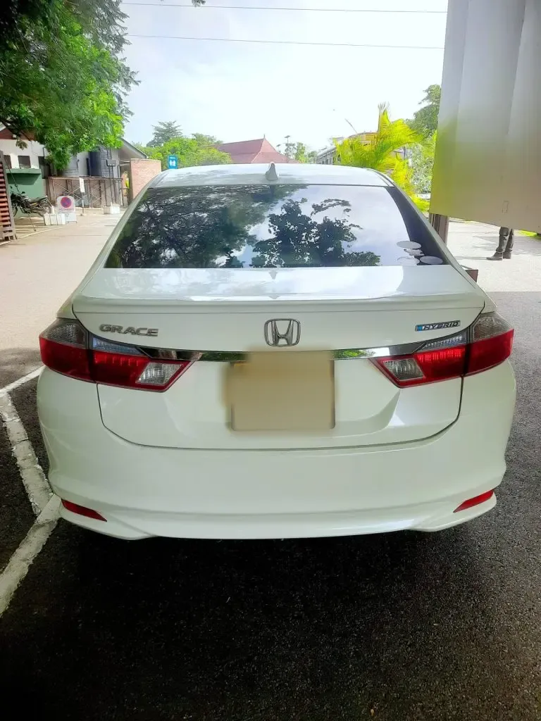 Rear — Honda Grace