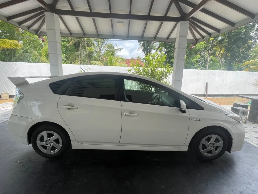 Left side — Toyota Prius