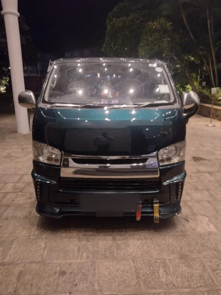 Front — Toyota KDH