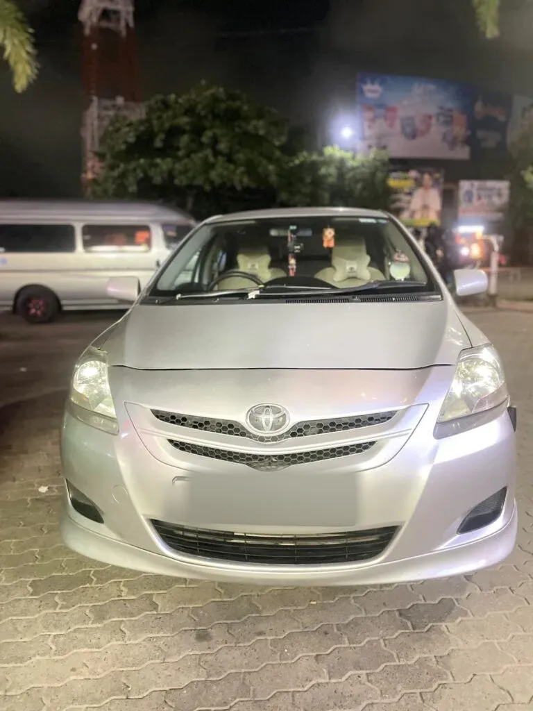 Passenger cabin — Toyota Belta