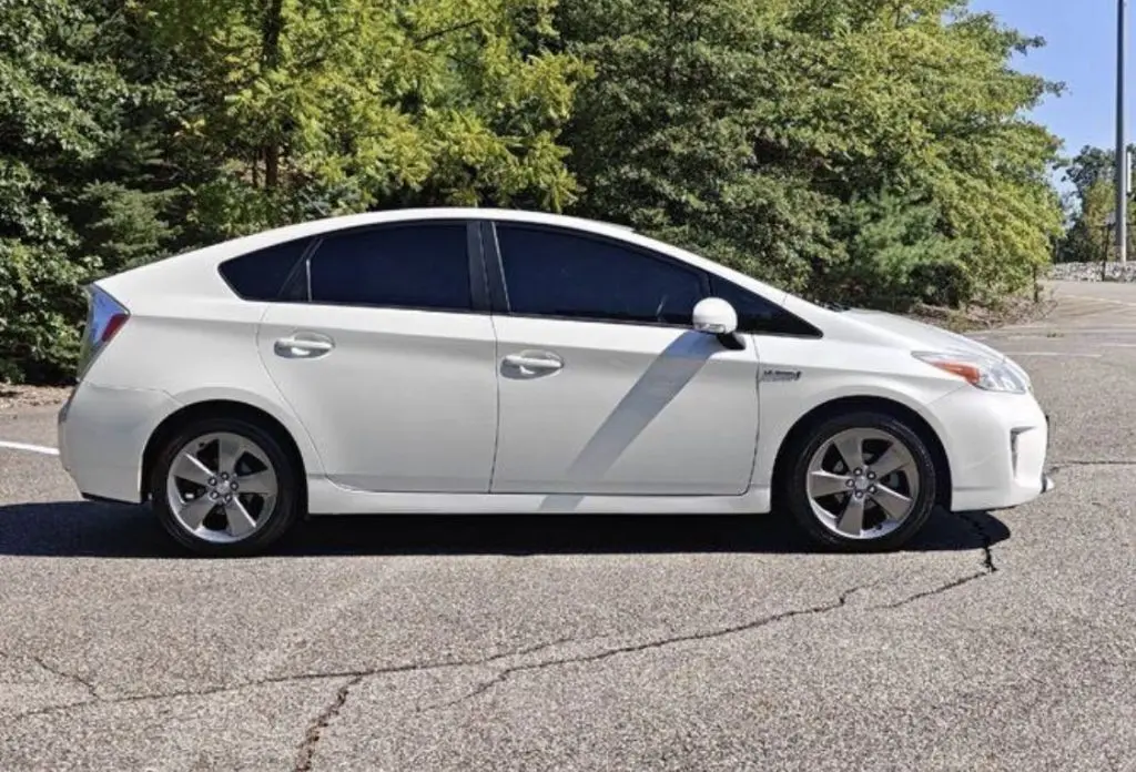 Right side — Toyota Prius