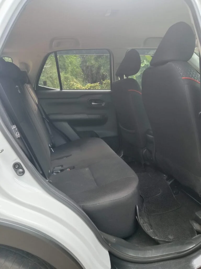 Interior left — Toyota Raize