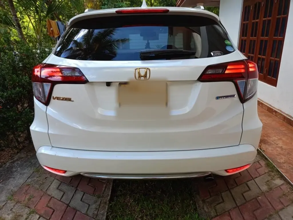 Rear — Honda Vezel