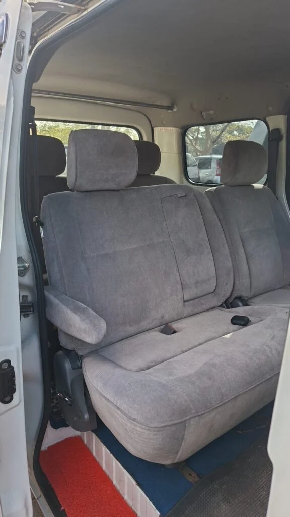 Passenger cabin — Toyota Townace