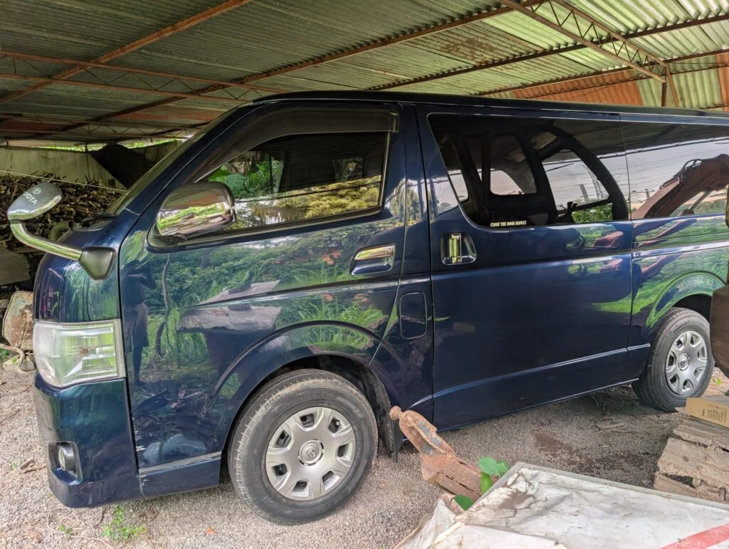 Left side — Toyota Hiace
