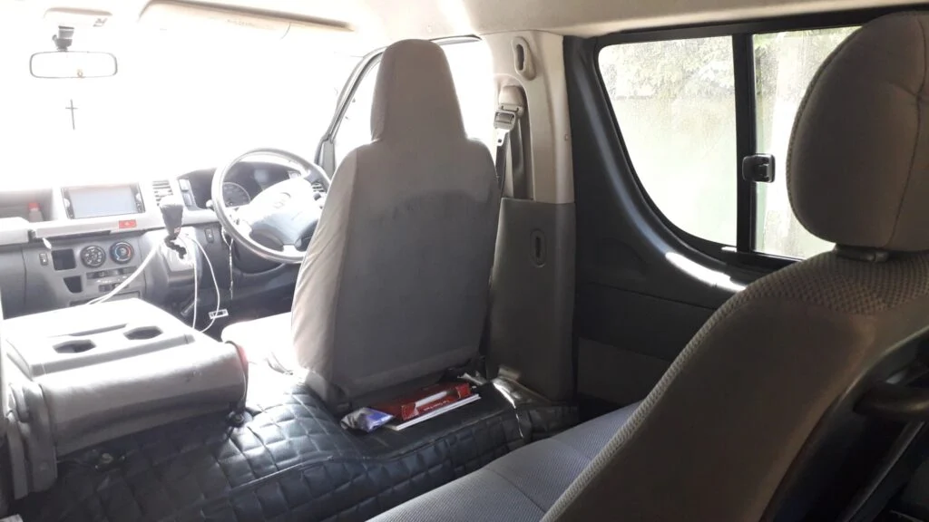 Dashboard — Toyota Hiace KDH High-Roof Commuter