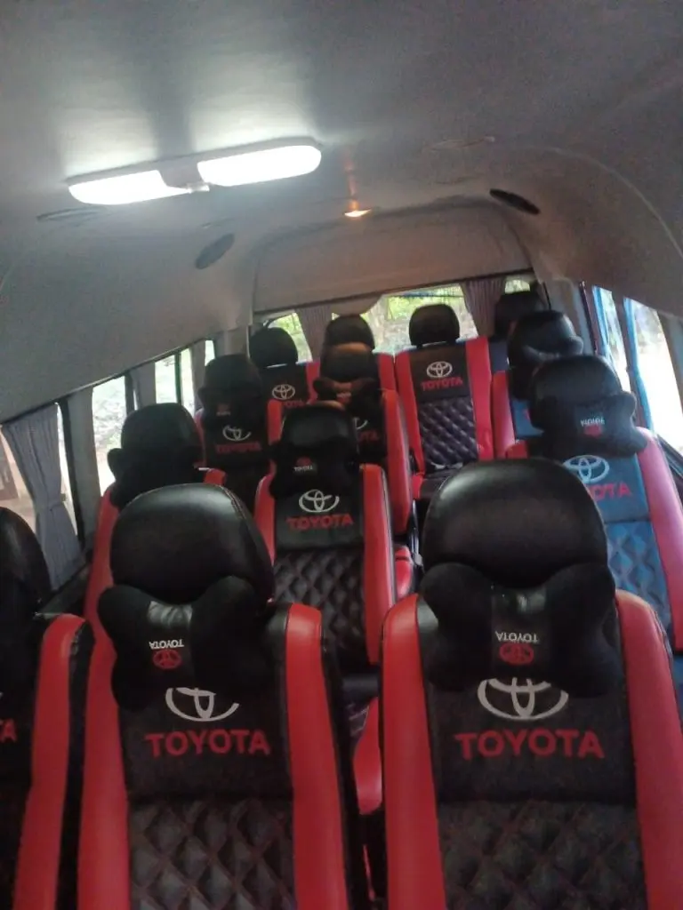 Right side — Toyota Kdh hiace
