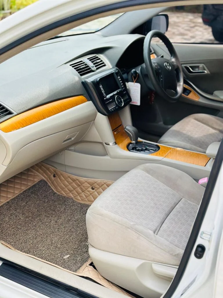 Dashboard — Toyota Allion260