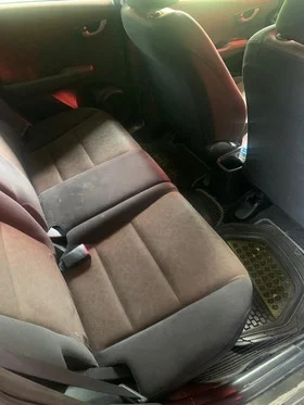 Interior right — Honda Fit