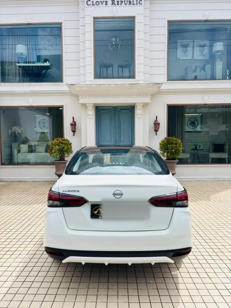 Rear — Nissan Almera2025