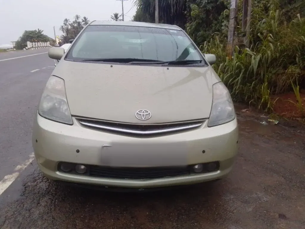 Front — Toyota Prius