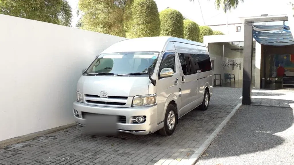 Front — Toyota Hiace KDH High-Roof Commuter