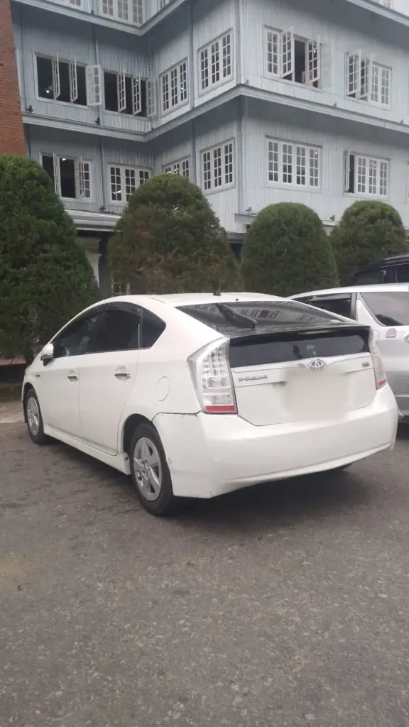 Left side — Toyota Prius