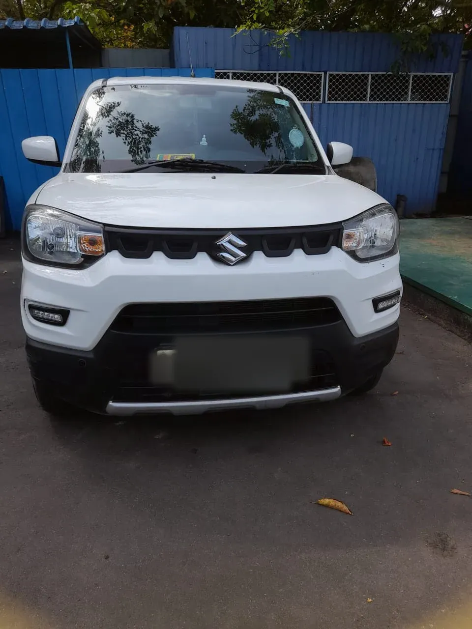 Front — suzuki Spresso