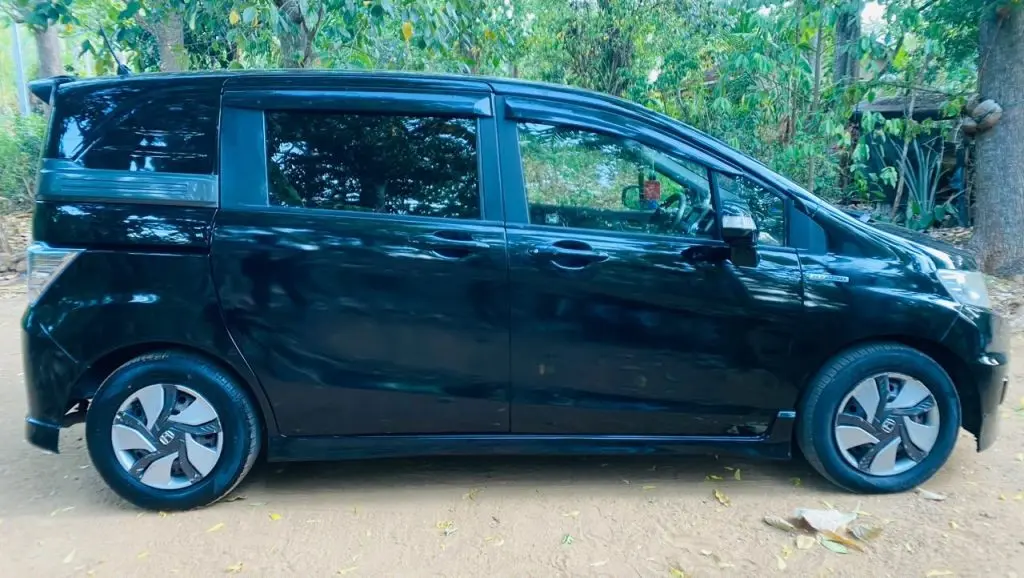 Right side — Honda Spike