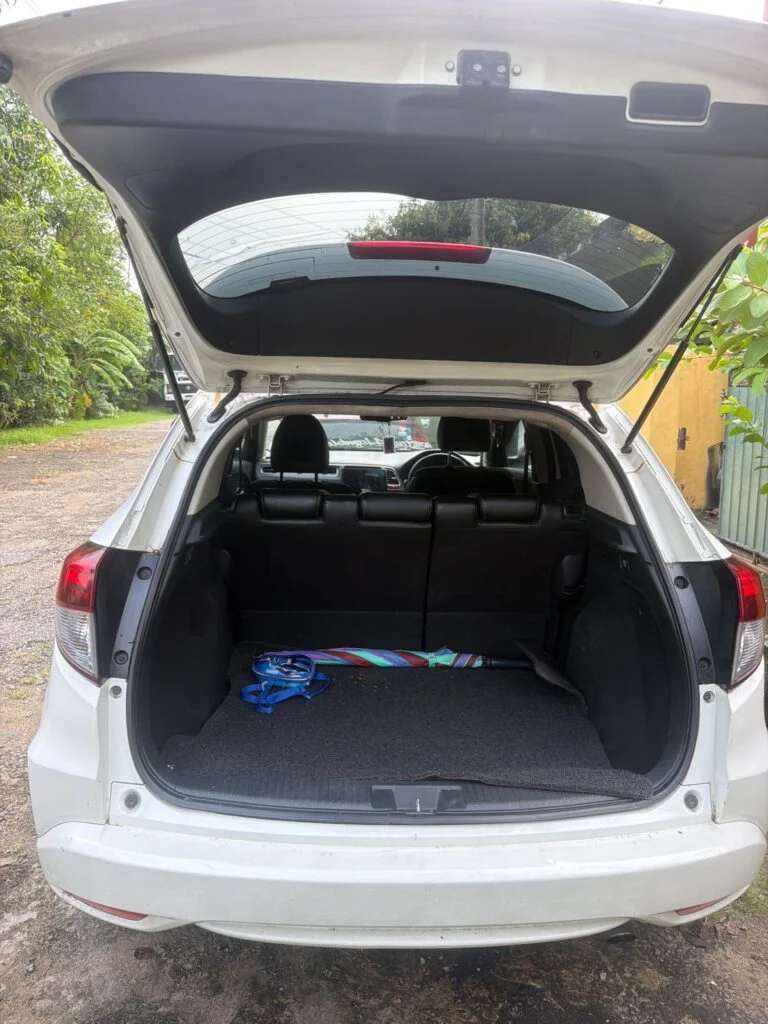 Boot / luggage area — Honda Vezel