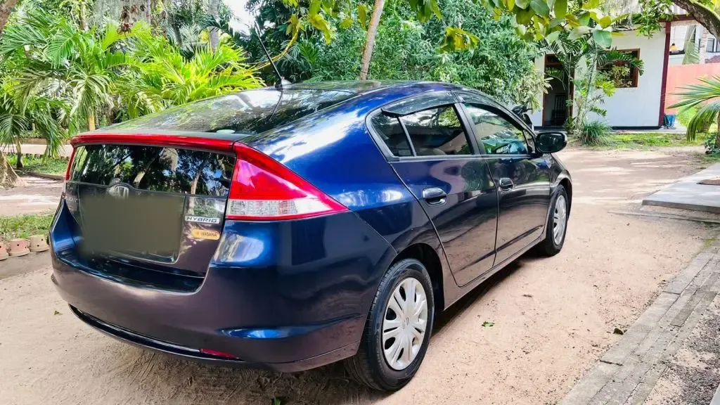 Right side — Honda Insight