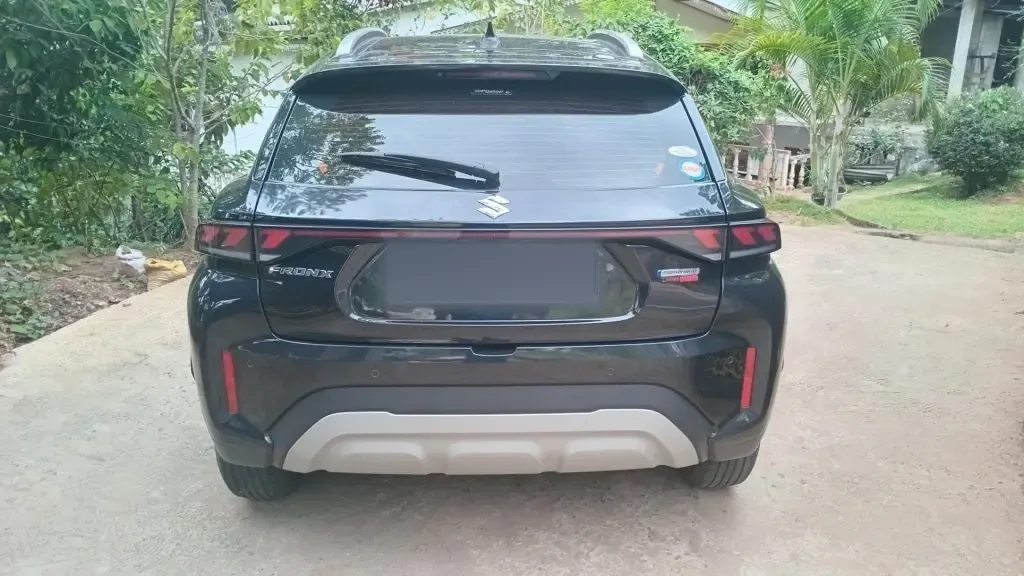 Rear — Suzuki Fronx