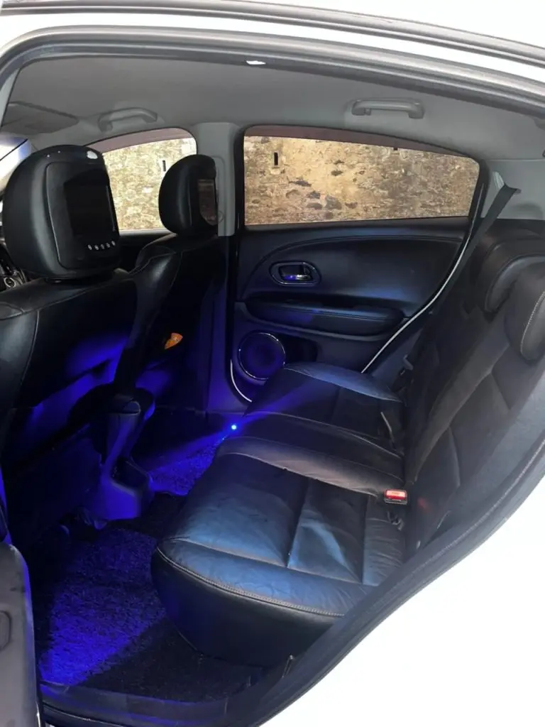 Left side — Honda Vezel