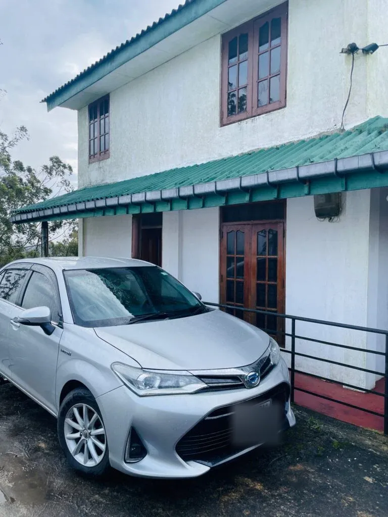 Right side — Toyota Axio
