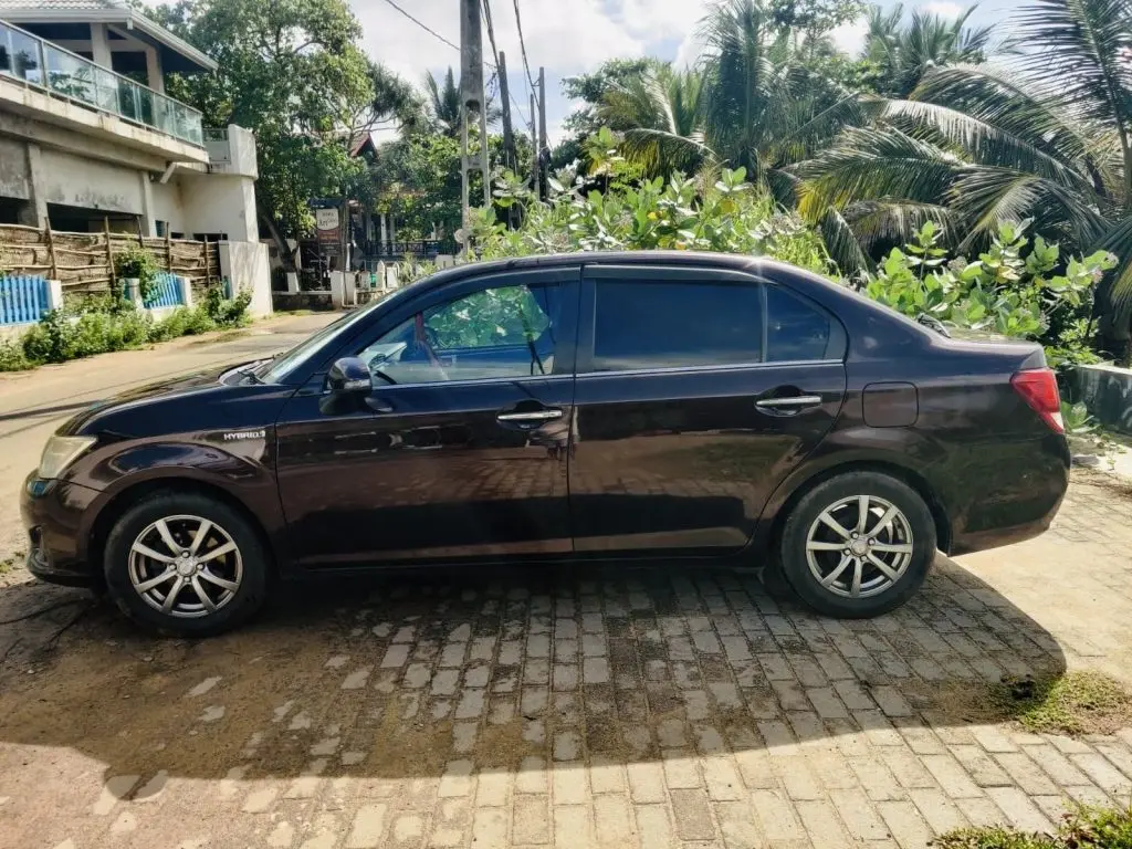 Left side — Toyota Axio