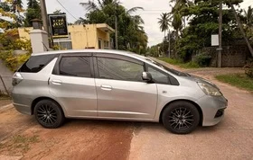 Right side — Honda Fit