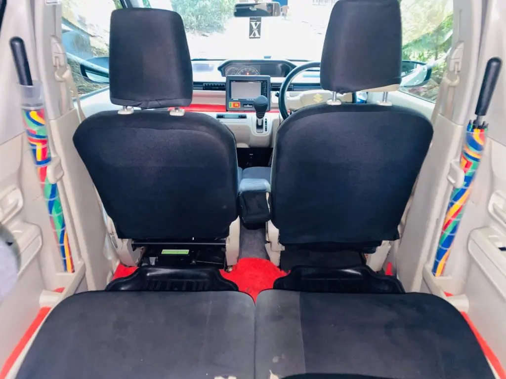 Passenger cabin — Suzuki Wagon R Fx