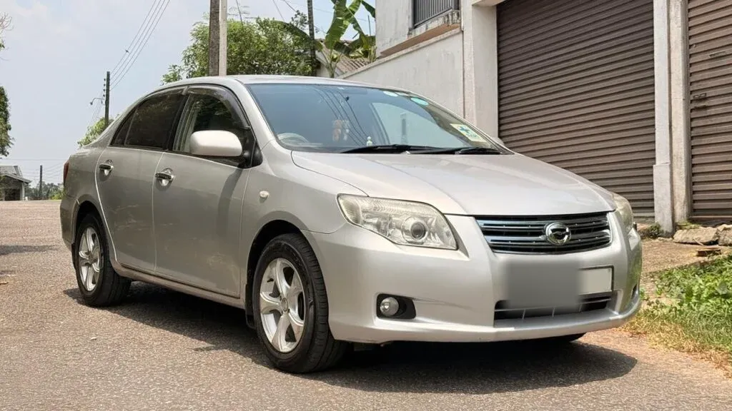 Right side — Toyota Axio