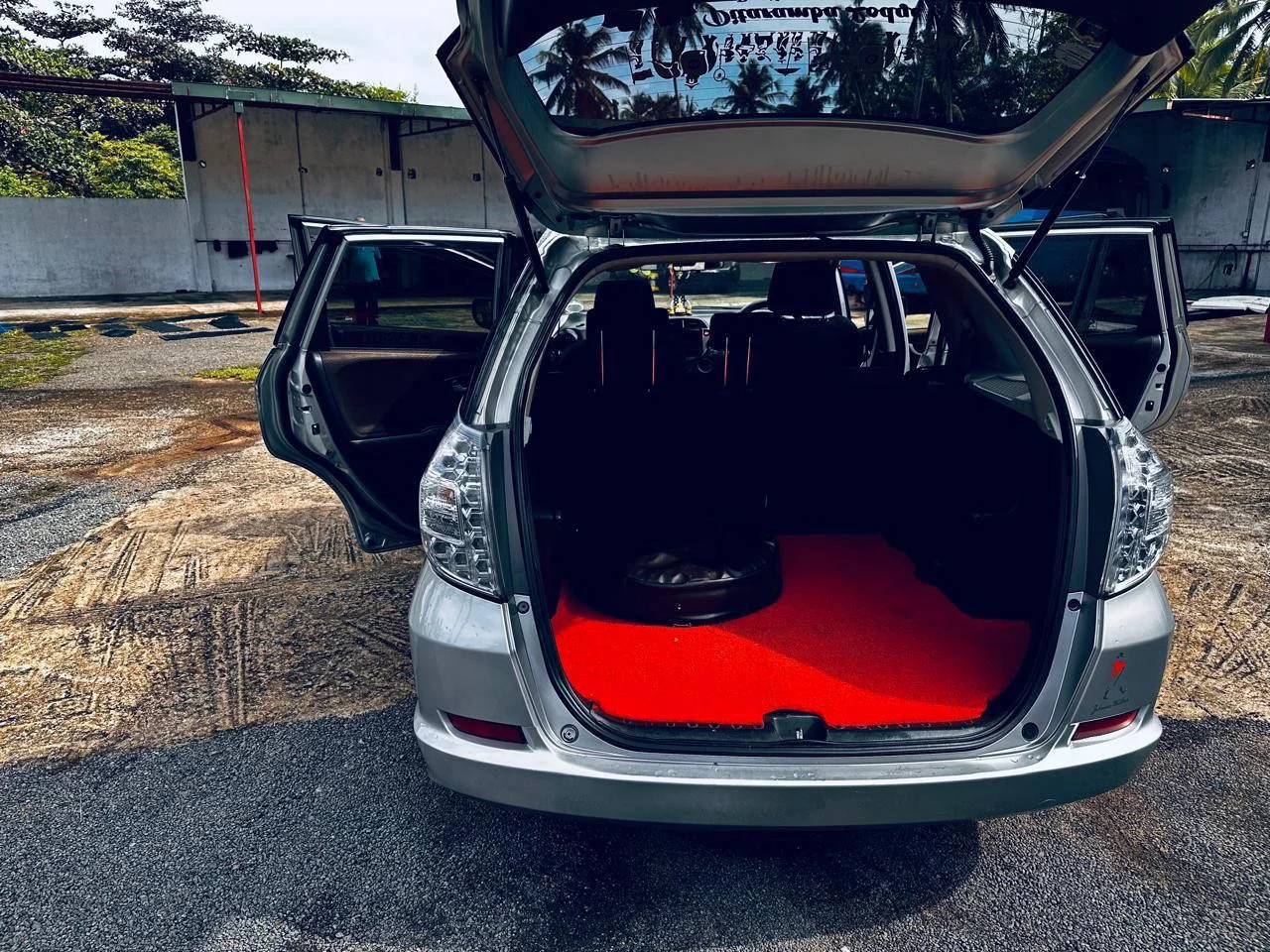 Rear — HONDA shattle