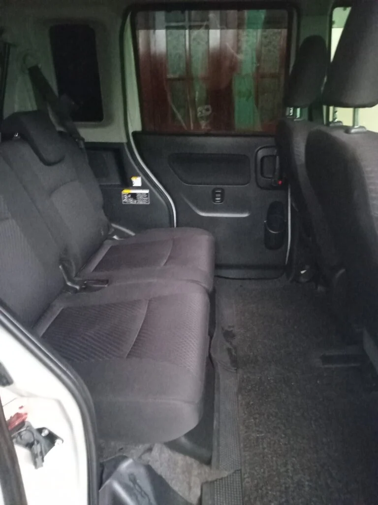 Interior right — Suzuki Spacia custom z