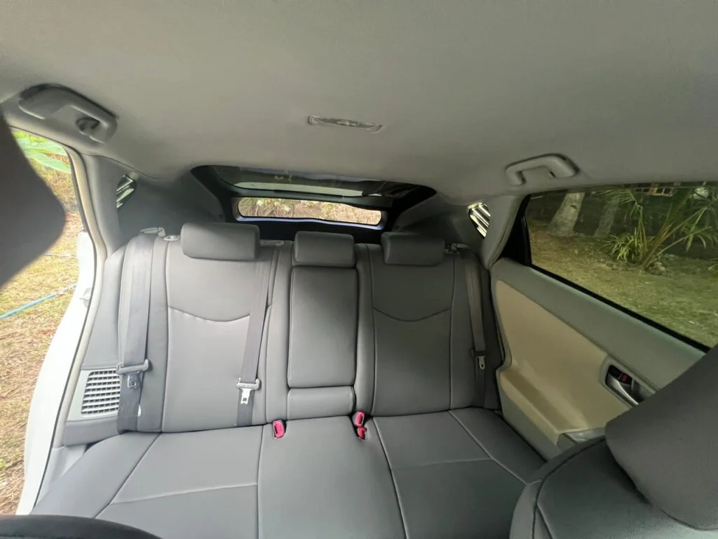 Passenger cabin — Toyota Prius