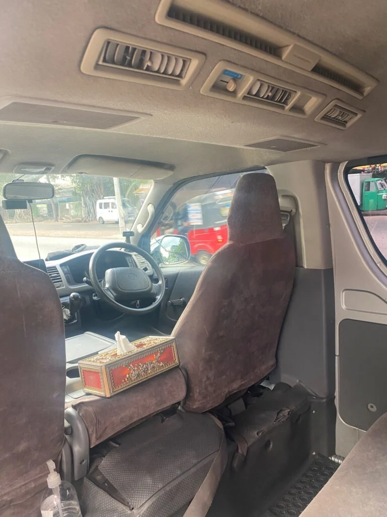 Passenger cabin — Toyota KDH