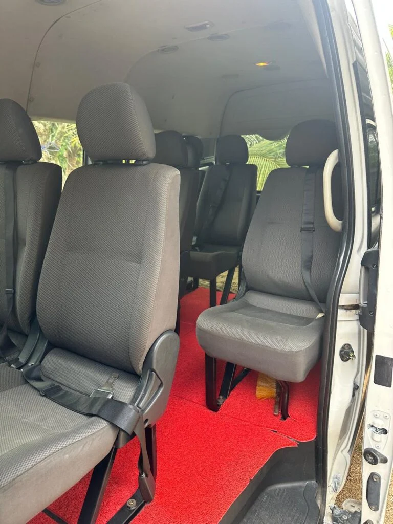 Passenger cabin — Toyota kdh High roof Kdh 200