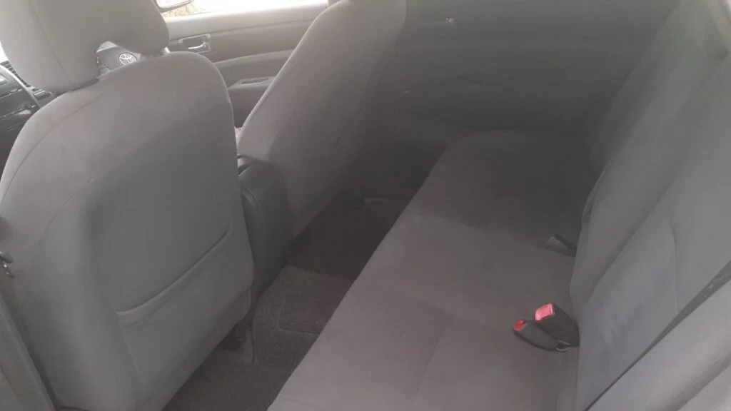 Interior left — Toyota Prius